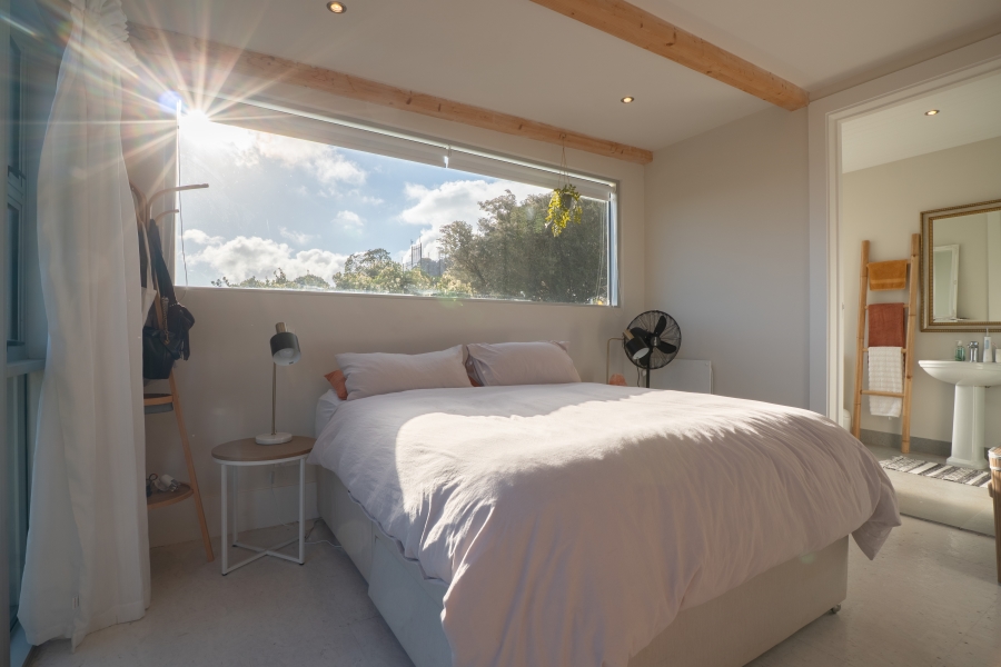 3 Bedroom Property for Sale in Clovelly Western Cape